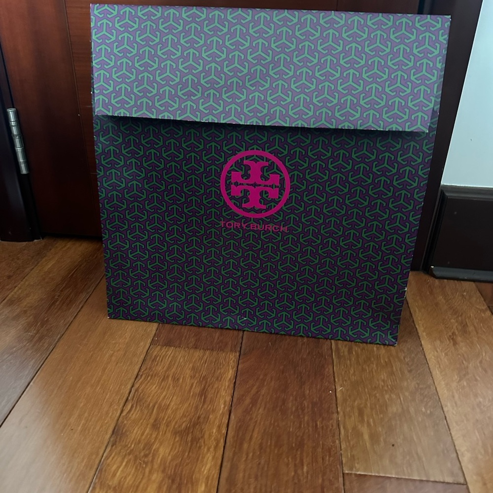 Tory burch gift bag new
